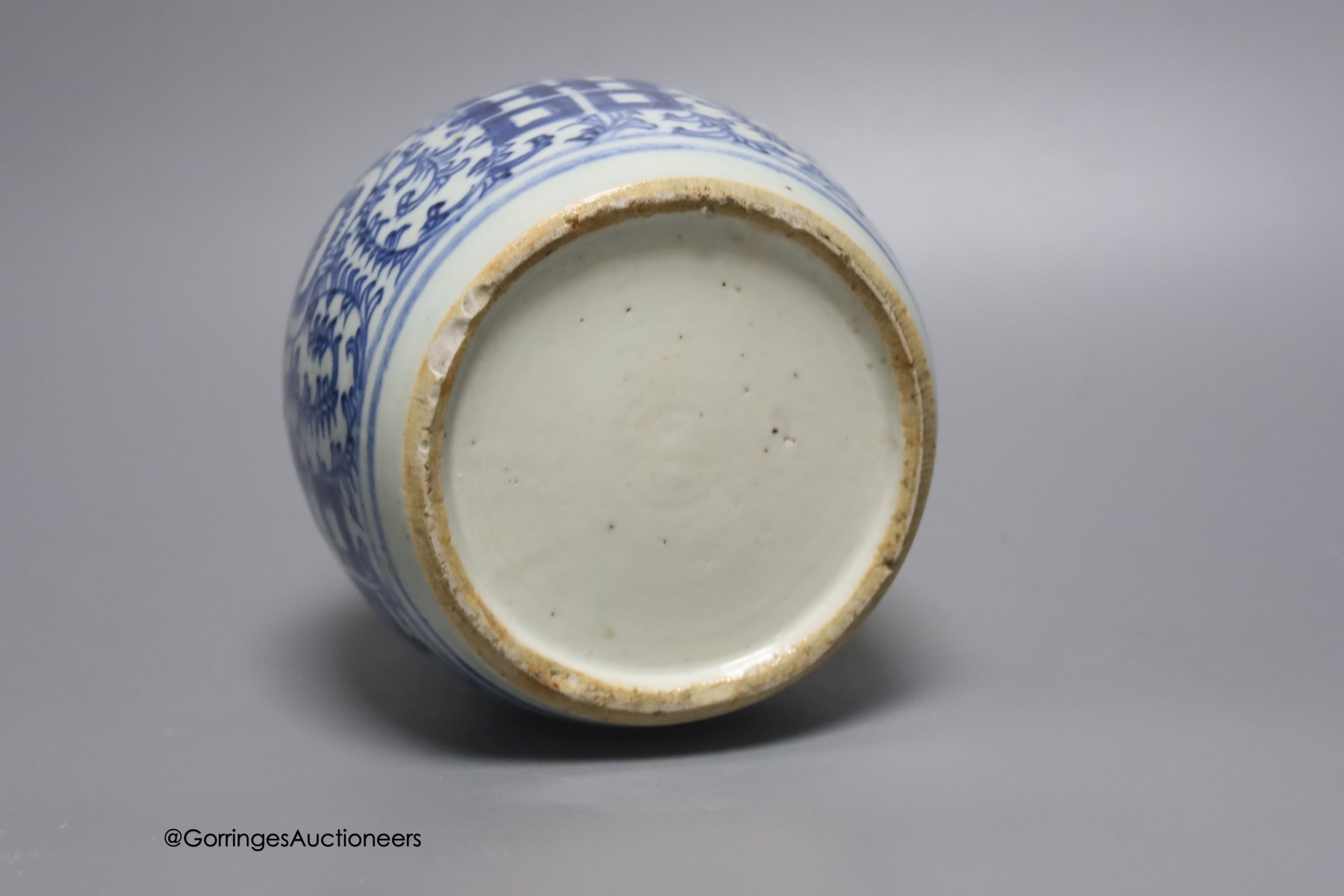 A 19th century Chinese blue and white jar, height 15cm